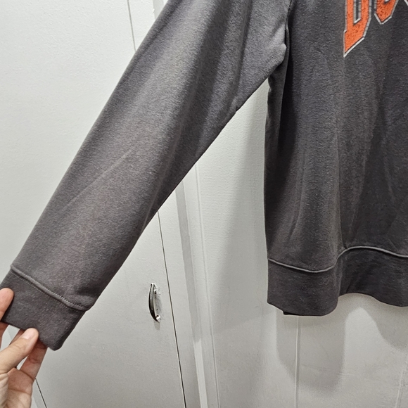 Isabel Maternity Gray Boo Crew Graphic Maternity Sweatshirt NWT size Medium - Picture 2 of 7